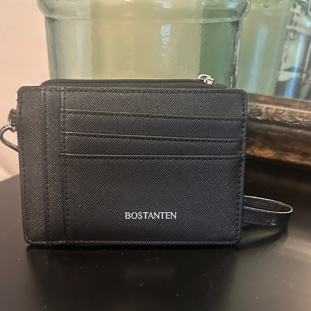 BOSTANTEN Black Wristlet Clutch
